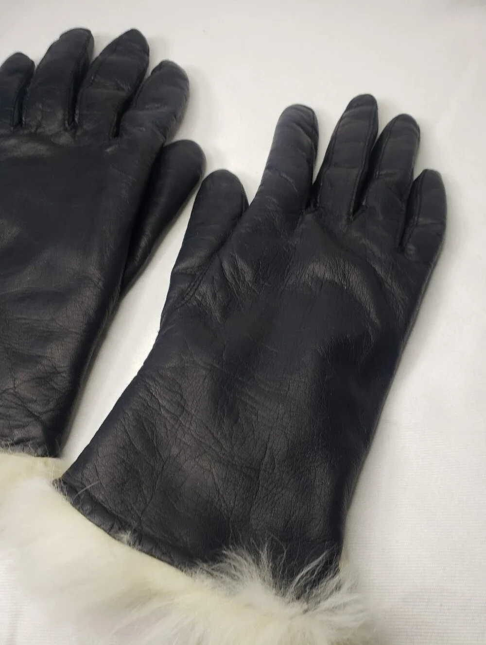 Fownes Black Genuine Leather Gloves Womens Size 6.5 White Fur Lined Cuff Trim
